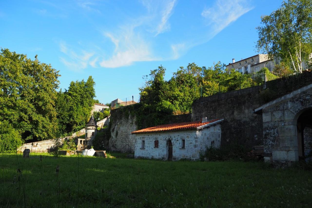 La Belle Etoile Acomodação com café da manhã Saintes Exterior foto